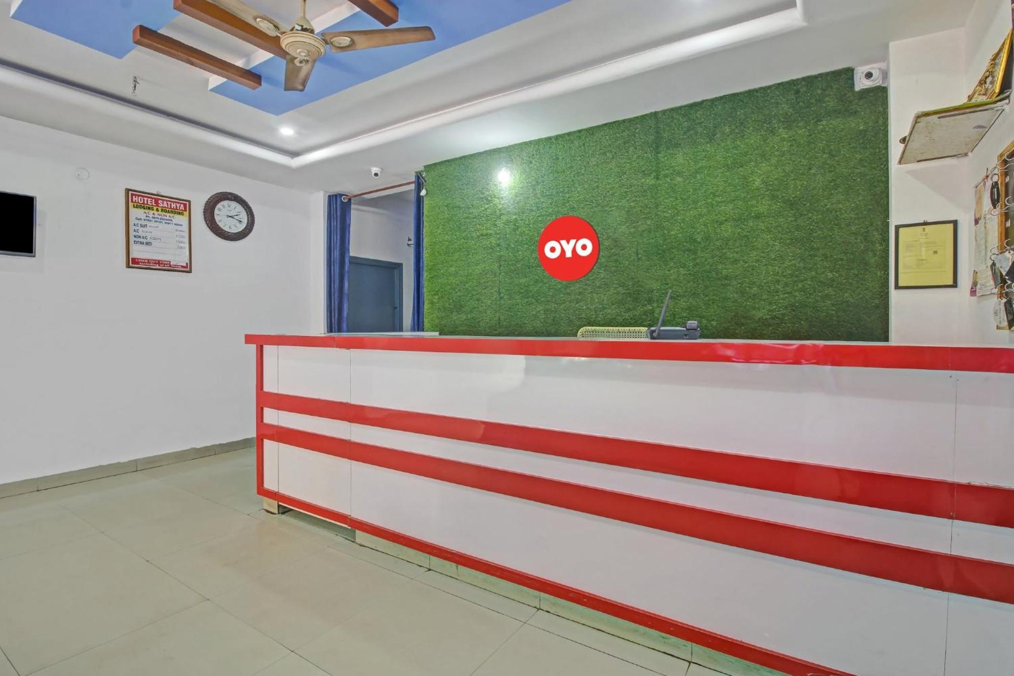 Hotel O Satya Inn Karimnagar Exteriör bild
