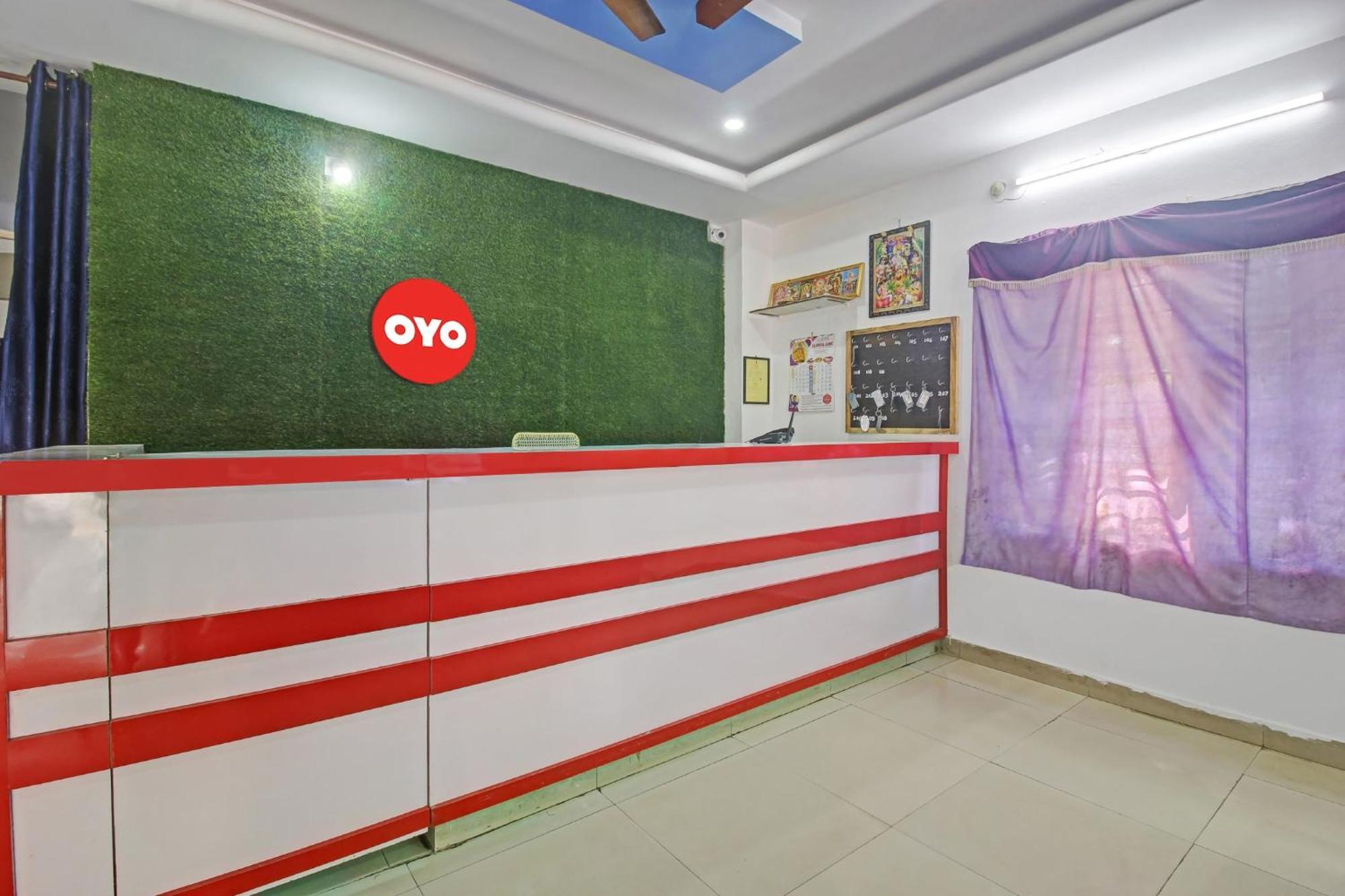 Hotel O Satya Inn Karimnagar Exteriör bild