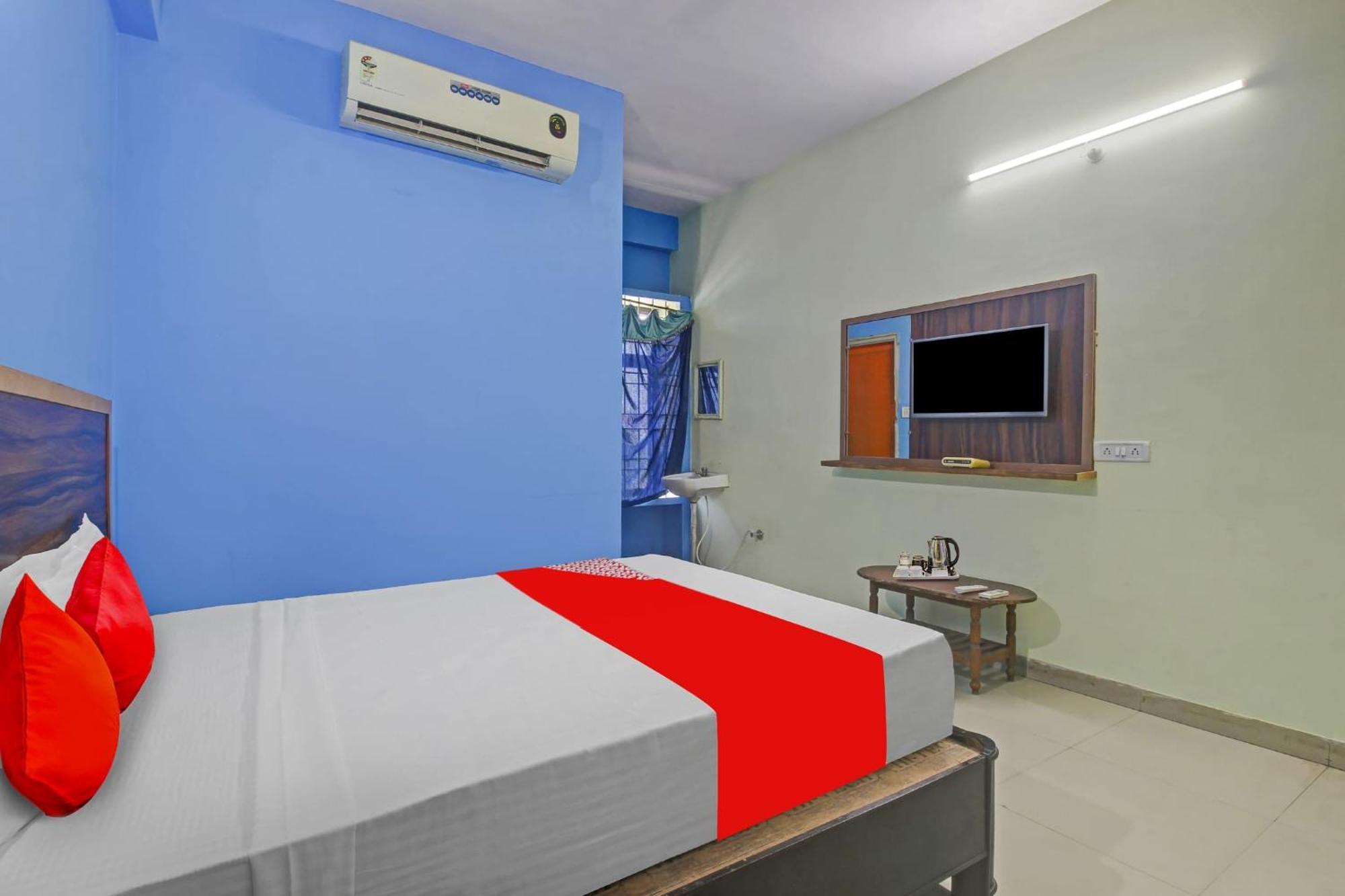 Hotel O Satya Inn Karimnagar Exteriör bild