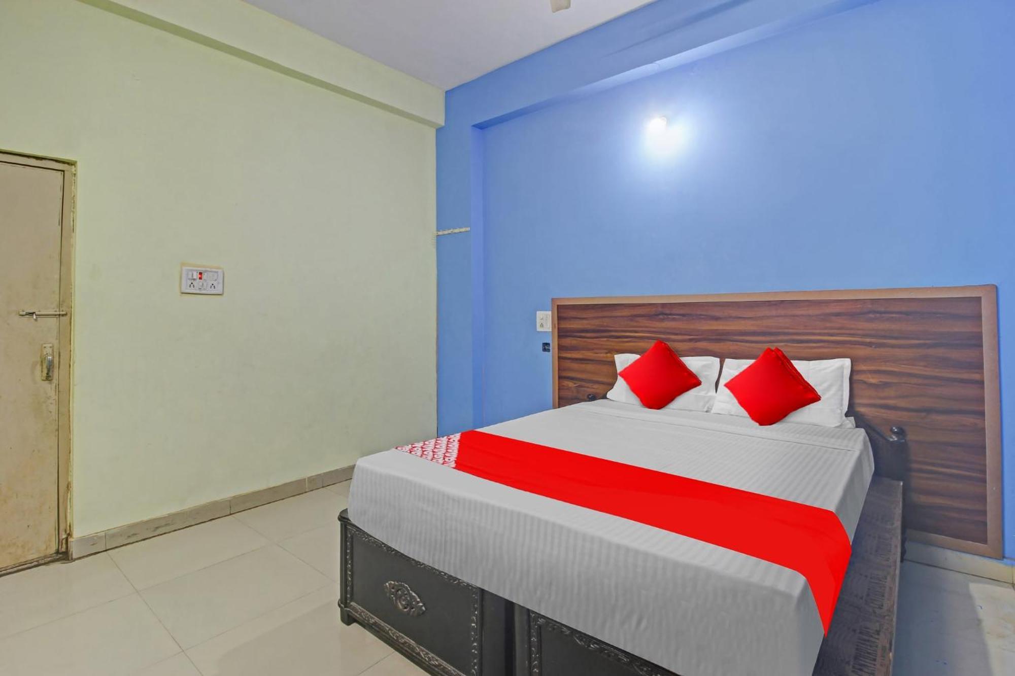 Hotel O Satya Inn Karimnagar Exteriör bild
